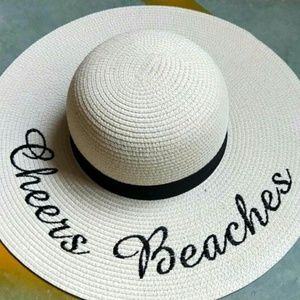 Cheers Beaches Floppy Beach Hat in Ivory